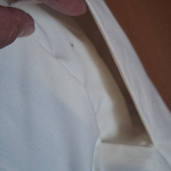 Banana Republic Cream Trench Coat Size Medium - Picture 9 of 13